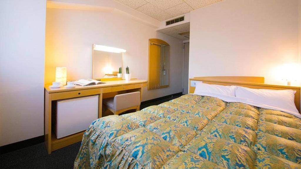 Hotel Town Honmachi Коти Экстерьер фото