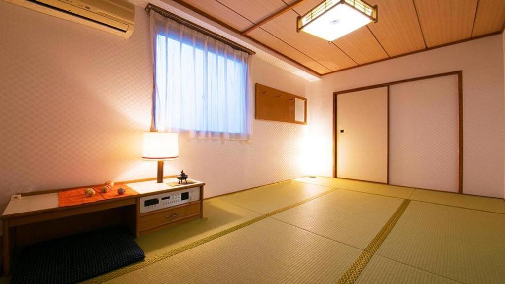 Hotel Town Honmachi Коти Экстерьер фото